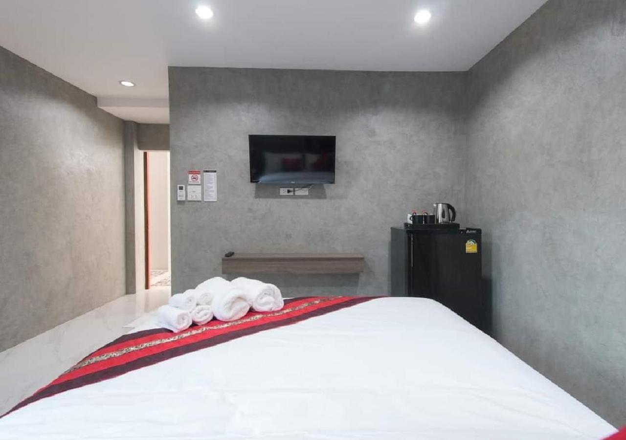 Puak Taem Boutique Hotel Chiang Mai Extérieur photo